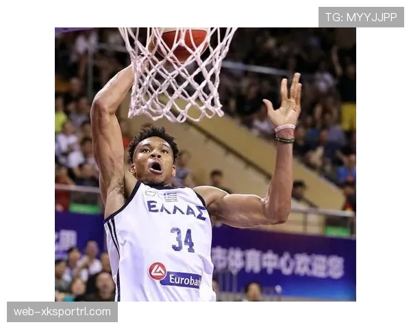 拉塞尔篮下防守主导力明显优于同期顶级内线对手