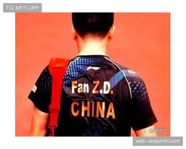 樊振东训练完直接去吃路边摊，球拍比我的命还贵