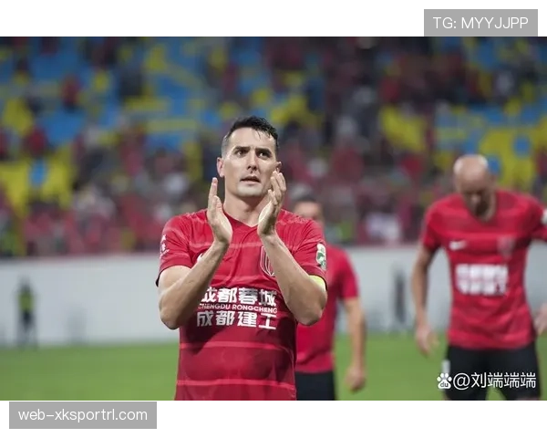 利物浦关键战表现崩盘，防守漏洞与稳定性问题逐步反映至争冠形势