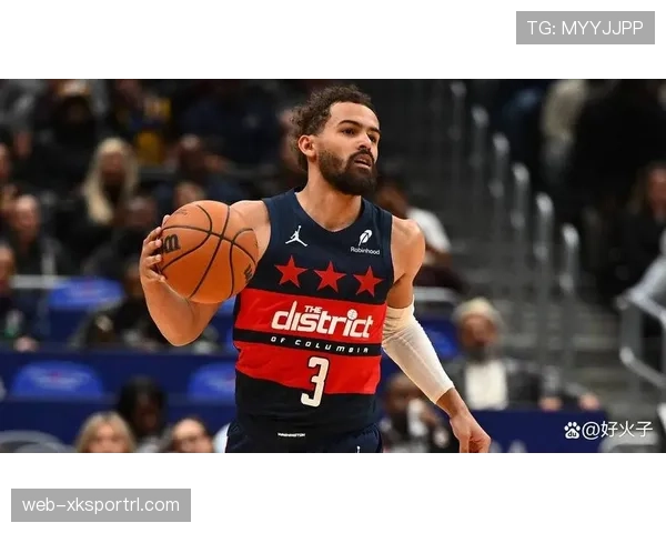 特雷·杨突破制造得分拉开差距 提升球队关键回合效率